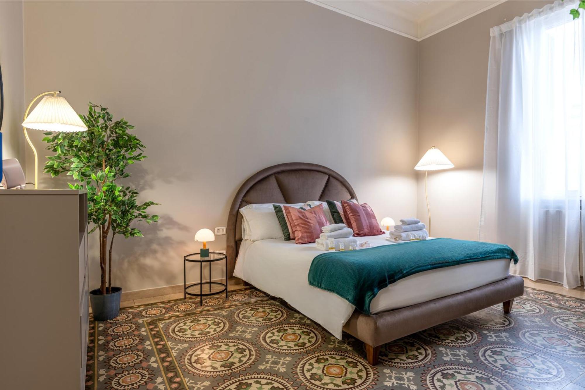 100Mq Maison Paradise - Central & Elegant Apt Бари Екстериор снимка