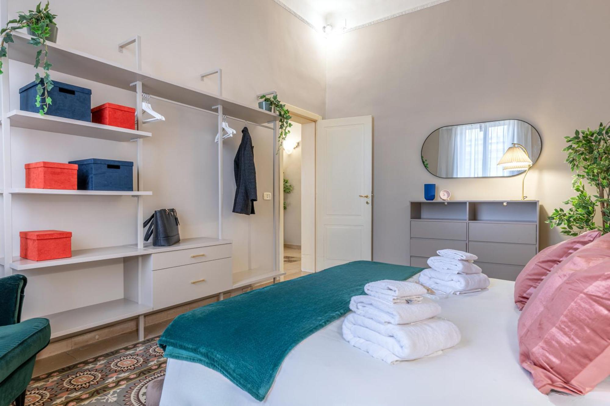 100Mq Maison Paradise - Central & Elegant Apt Бари Екстериор снимка